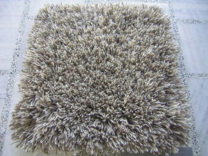 Red Rugs - wool shaggy rug - Tapis Shaggy