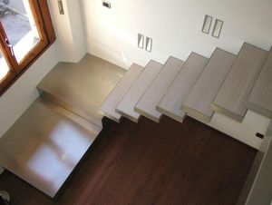  Quarter turn staircase