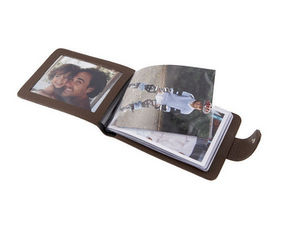  Picture holder
