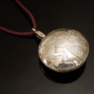 KARUNI - ombre claire - Necklace Chain