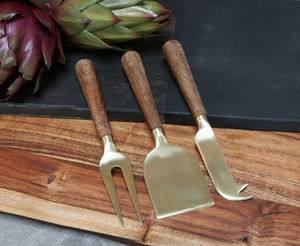 CHIC ANTIQUE -  - Cheese Knife