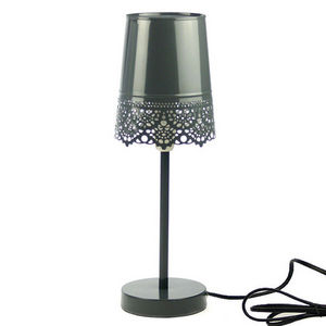 WHITE LABEL - lampe tout en métal abat-jour façon dentelle - Table Lamp