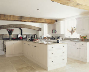 Edwin Loxley -  - Traditional Kitchen