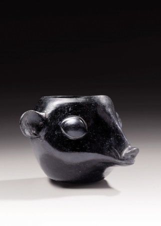 Galerie 1492 - Decorative vase-Galerie 1492-tête d'animal Huari
