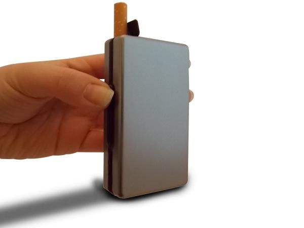 WHITE LABEL - Zigarettenetui-WHITE LABEL-Etui design à cigarettes automatique dorée boite a
