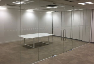 Screen Plus - glass partitions - Tabique De Despacho